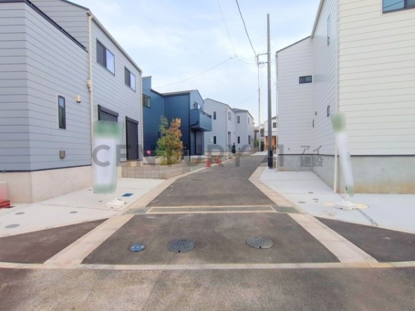 横浜市青葉区新石川４丁目　新築一戸建て