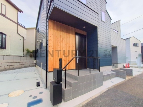 横浜市青葉区新石川４丁目　新築一戸建て