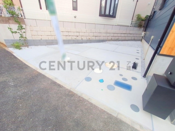 横浜市青葉区新石川４丁目　新築一戸建て