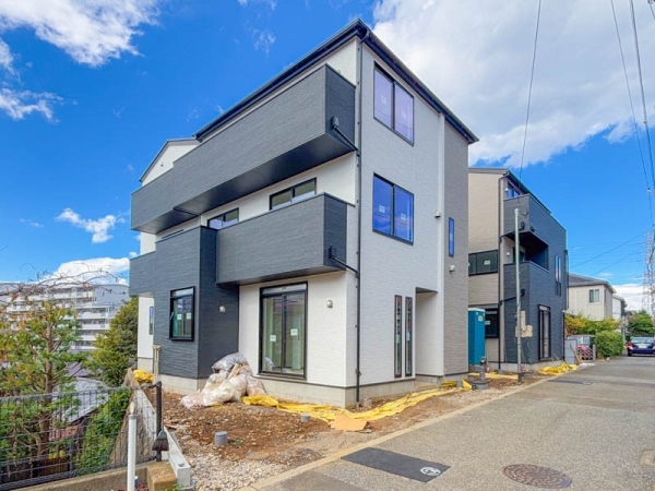 鎌倉市台４丁目　新築一戸建て