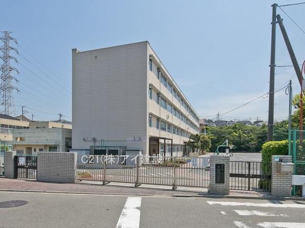 横浜市旭区白根６丁目　新築一戸建て(横浜市立不動丸小学校)