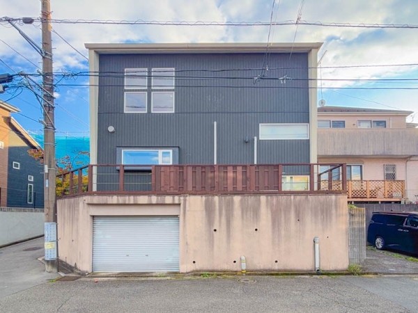 横浜市港南区芹が谷３丁目　中古一戸建て