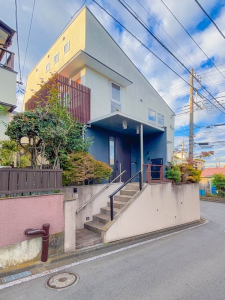 横浜市港南区芹が谷３丁目　中古一戸建て