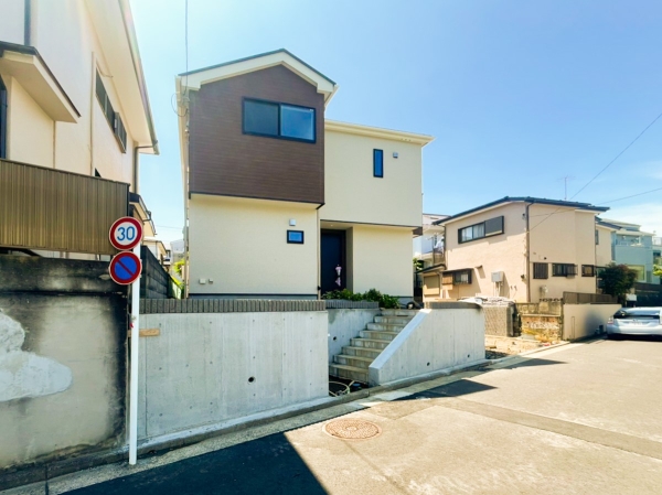 横浜市保土ケ谷区境木本町　新築一戸建て