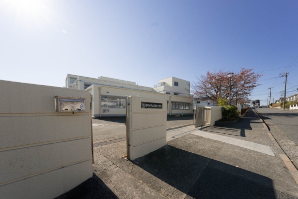 町田市成瀬２丁目　新築一戸建て(町田市立成瀬台中学校)