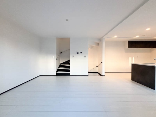 横浜市鶴見区生麦３丁目　新築一戸建て