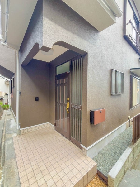横浜市磯子区滝頭１丁目　中古一戸建て