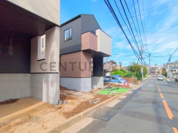 横浜市港北区下田町６丁目　新築一戸建て