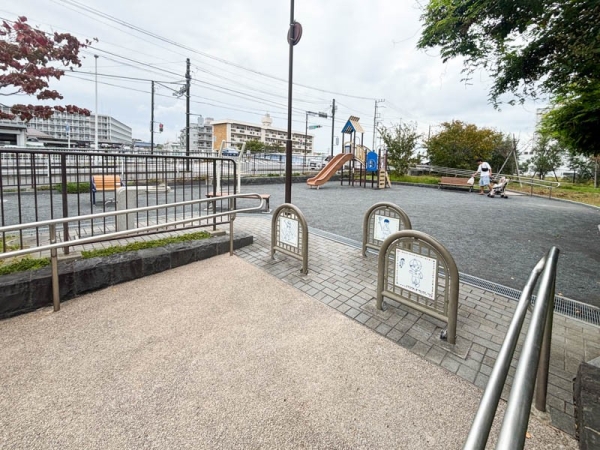 横浜市金沢区六浦東１丁目　新築一戸建て(内川公園)