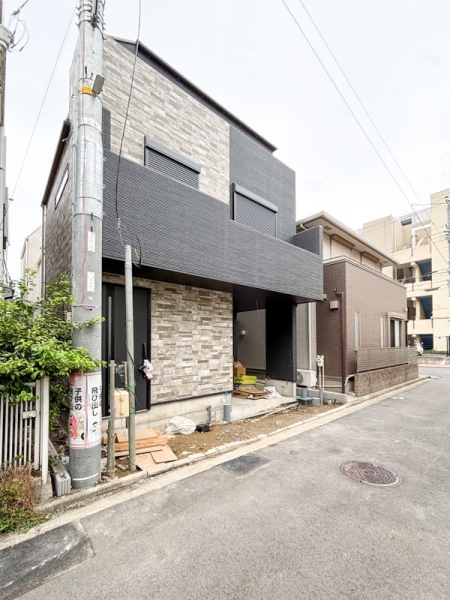 横浜市金沢区六浦東１丁目　新築一戸建て