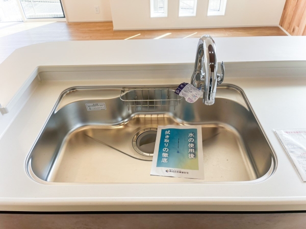 横浜市旭区上白根２丁目　新築一戸建て