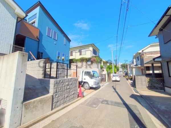 横浜市保土ケ谷区峰沢町　新築一戸建て