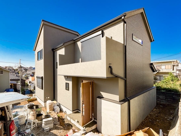 横浜市港南区芹が谷３丁目　新築一戸建て