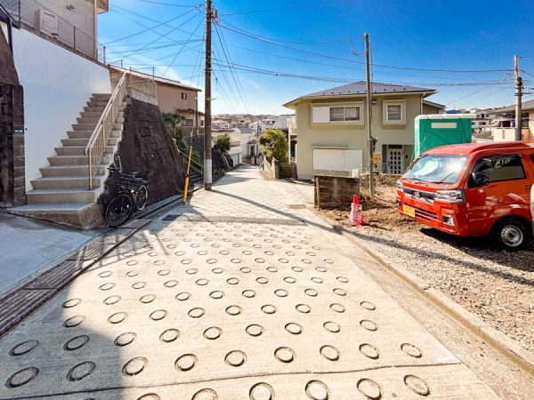 横浜市港南区芹が谷３丁目　新築一戸建て