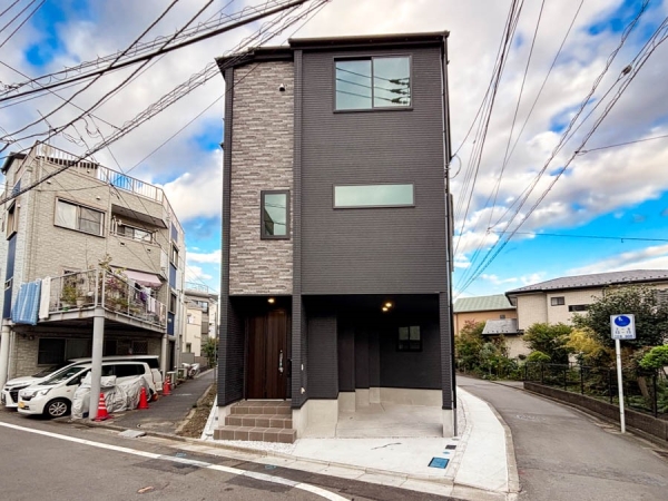 川崎市幸区東小倉　新築一戸建て