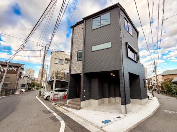 川崎市幸区東小倉　新築一戸建て