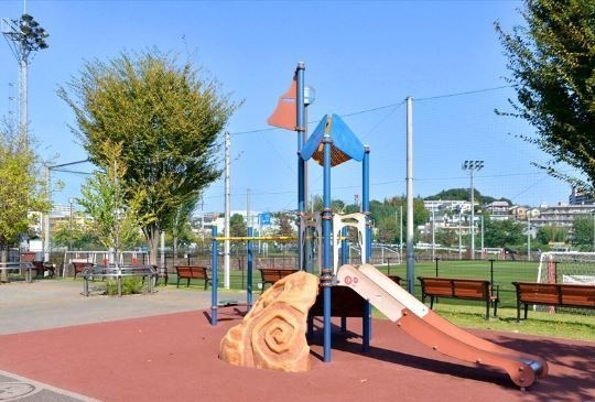 横浜市青葉区大場町　新築一戸建て(谷本公園)