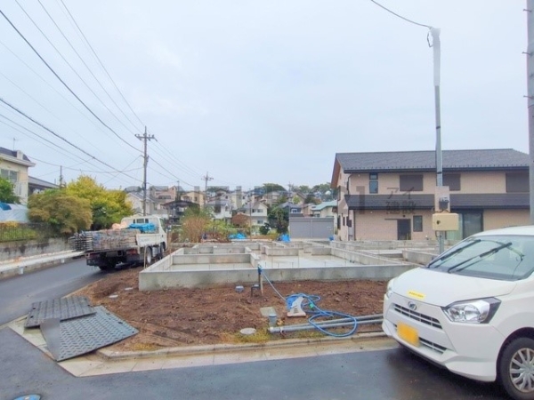 横浜市青葉区大場町　新築一戸建て