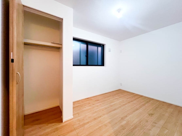 横浜市西区浅間町４丁目　新築一戸建て