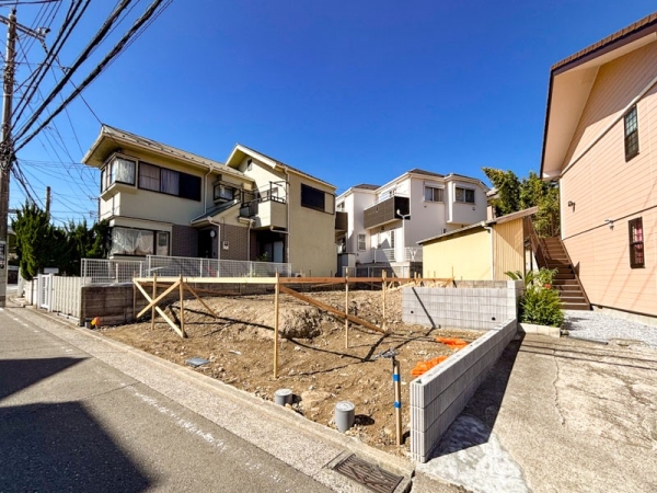 横浜市金沢区柴町　新築一戸建て