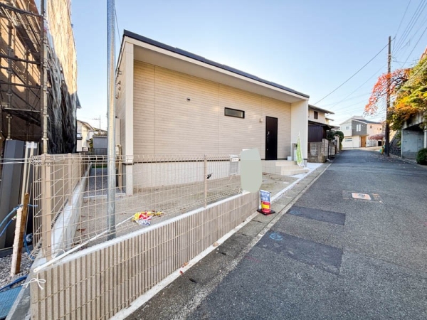 川崎市麻生区東百合丘１丁目　新築一戸建て