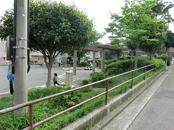 横浜市南区永田北2丁目 新築一戸建て(永田堂ノ谷第二公園)