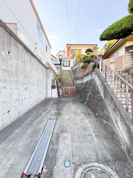 川崎市宮前区東有馬２丁目　中古一戸建て