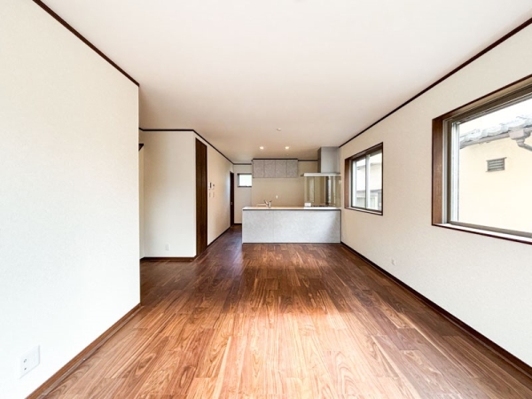 横浜市泉区和泉中央南2丁目 新築一戸建て(リビング)