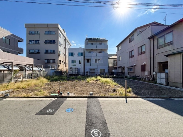 横浜市鶴見区仲通１丁目　新築一戸建て