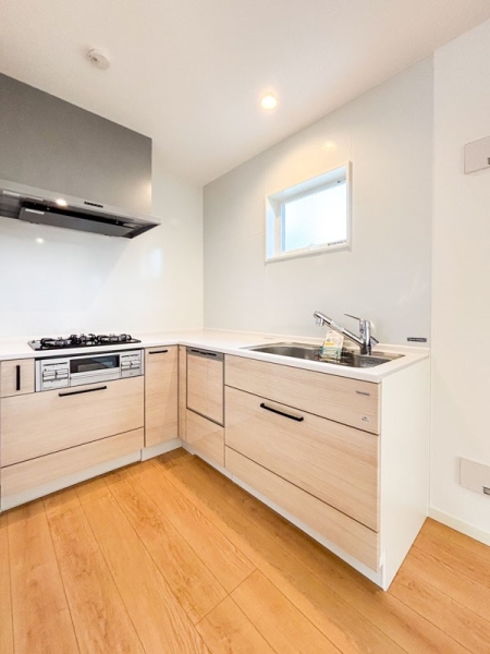 藤沢市羽鳥4丁目 新築一戸建て(キッチン)