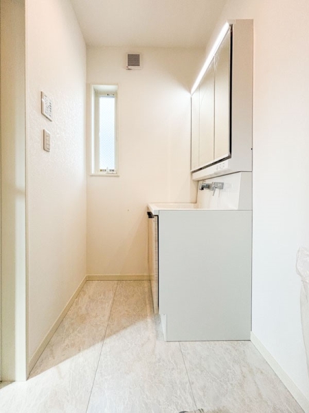 藤沢市羽鳥4丁目 新築一戸建て(洗面台・洗面所)