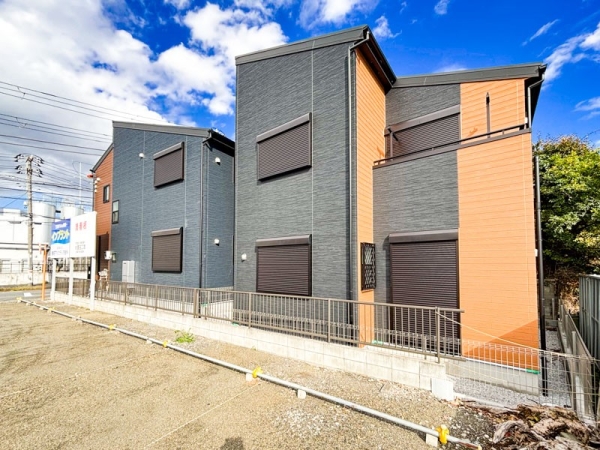 藤沢市羽鳥４丁目　新築一戸建て