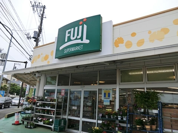 藤沢市鵠沼藤が谷４丁目の中古一戸建て(FUJI　鵠沼藤が谷店)