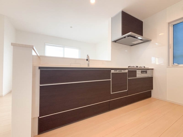 横浜市鶴見区上の宮２丁目　新築一戸建て