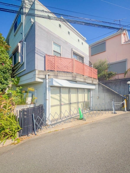 横浜市神奈川区旭ケ丘の中古一戸建て