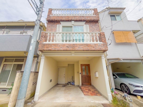 横浜市磯子区滝頭２丁目　中古一戸建て