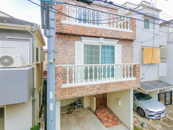 横浜市磯子区滝頭２丁目　中古一戸建て