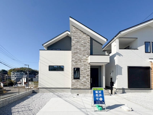 横浜市港南区日野中央２丁目　新築一戸建て