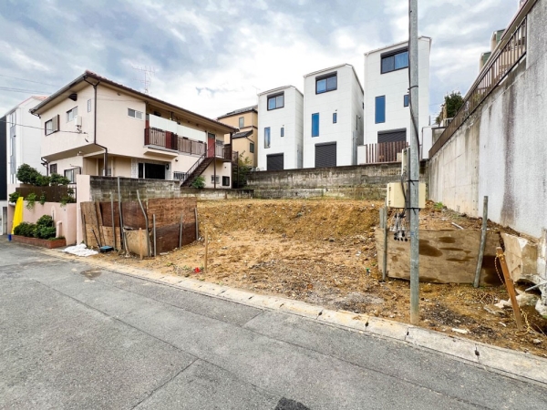 川崎市中原区井田３丁目　新築一戸建て