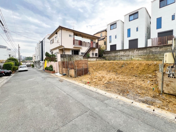 川崎市中原区井田３丁目　新築一戸建て