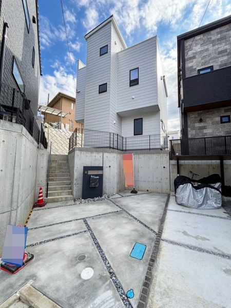 海老名市大谷北２丁目　新築一戸建て