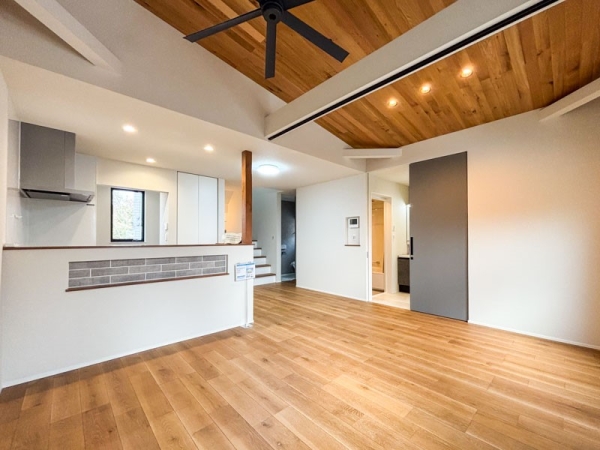 海老名市大谷北２丁目　新築一戸建て