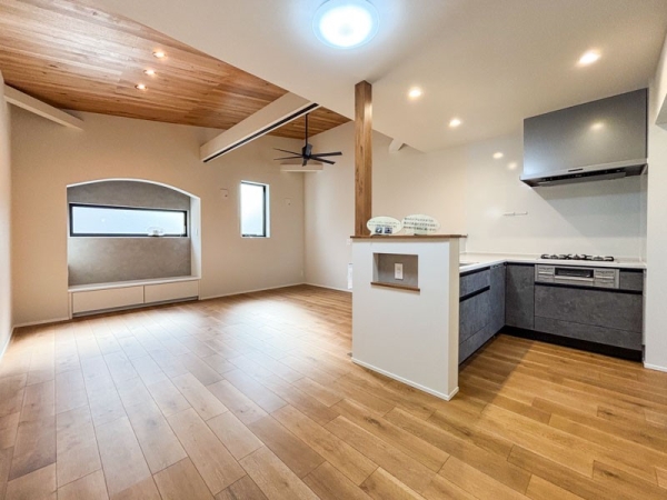 海老名市大谷北２丁目　新築一戸建て