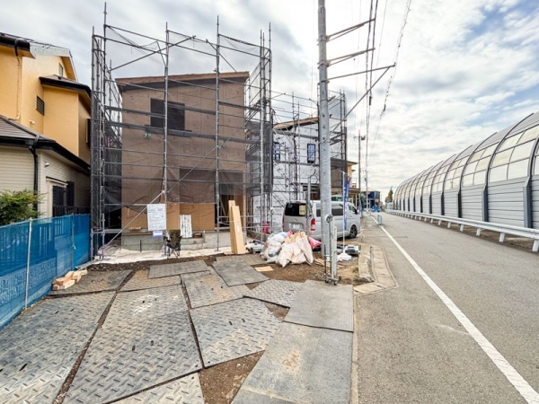 綾瀬市大上１丁目　新築一戸建て