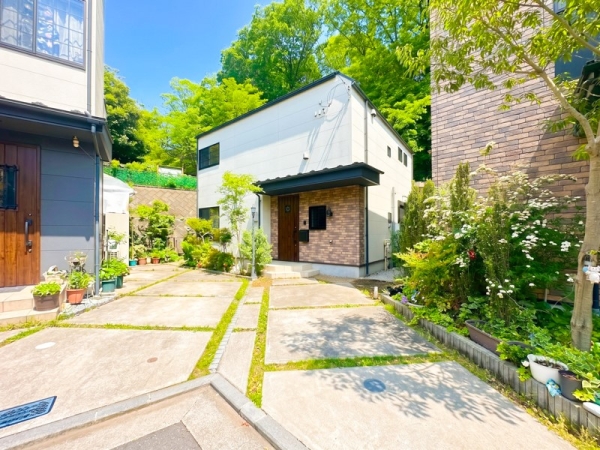 横浜市中区本牧元町　中古一戸建て