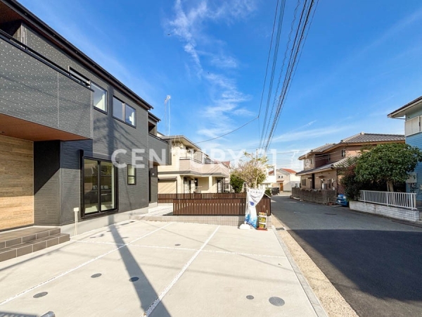 横浜市都筑区加賀原１丁目　新築一戸建て