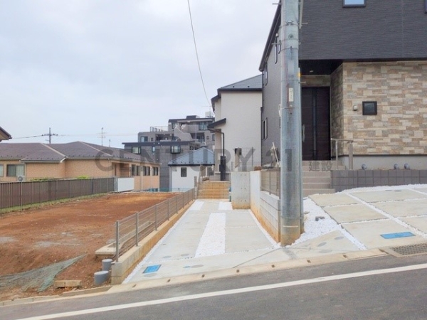 川崎市宮前区鷺沼２丁目　新築一戸建て