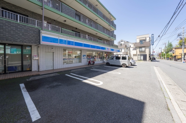 横浜市戸塚区平戸町　新築一戸建て(ローソン芹が谷四丁目店)