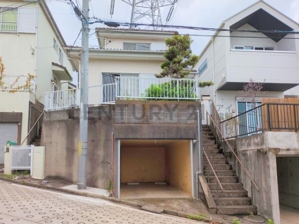 横浜市磯子区栗木２丁目の中古一戸建て