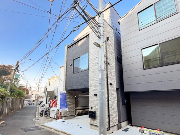 横浜市西区藤棚町２丁目　新築一戸建て